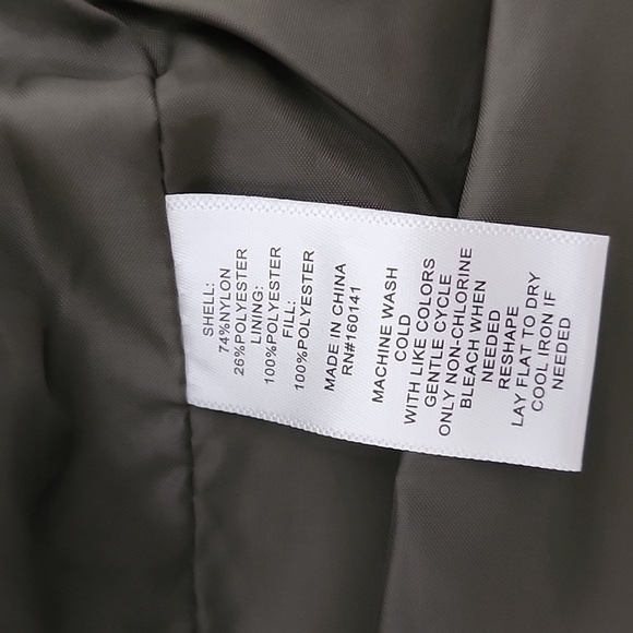 Frye Hunter Green Quilted Bomber Jacket, size Medium - Picture 6 of 9